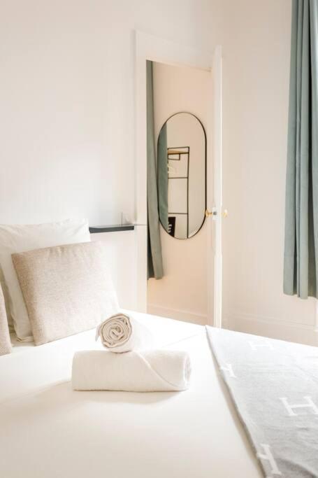 Sleepoo - Paradise 6 Paris Exterior photo